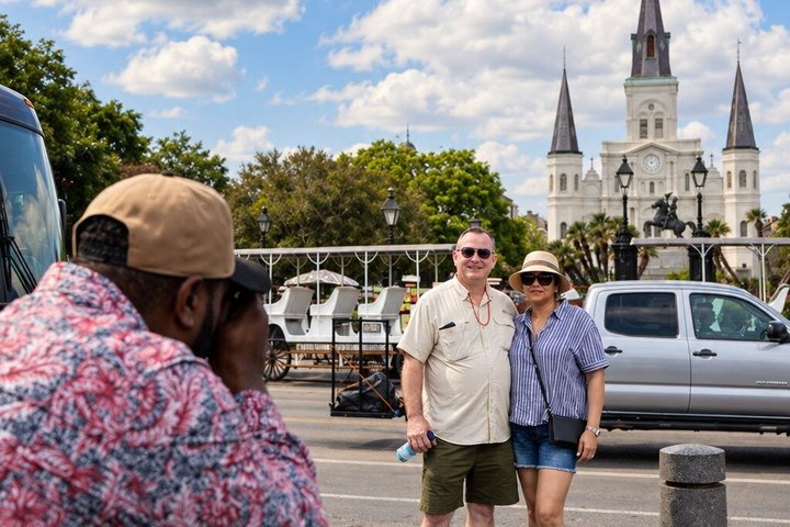 Citywide Driving Tour with a Jazz Musician - Photo 1 of 25
